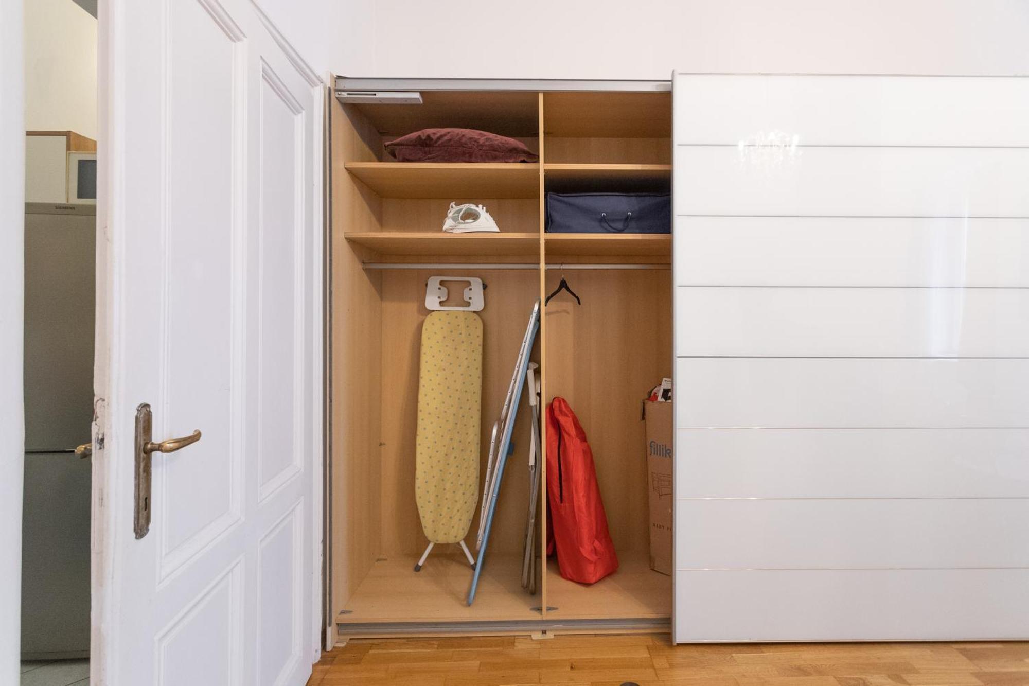 Central Garden Apartments Vienna Room photo
